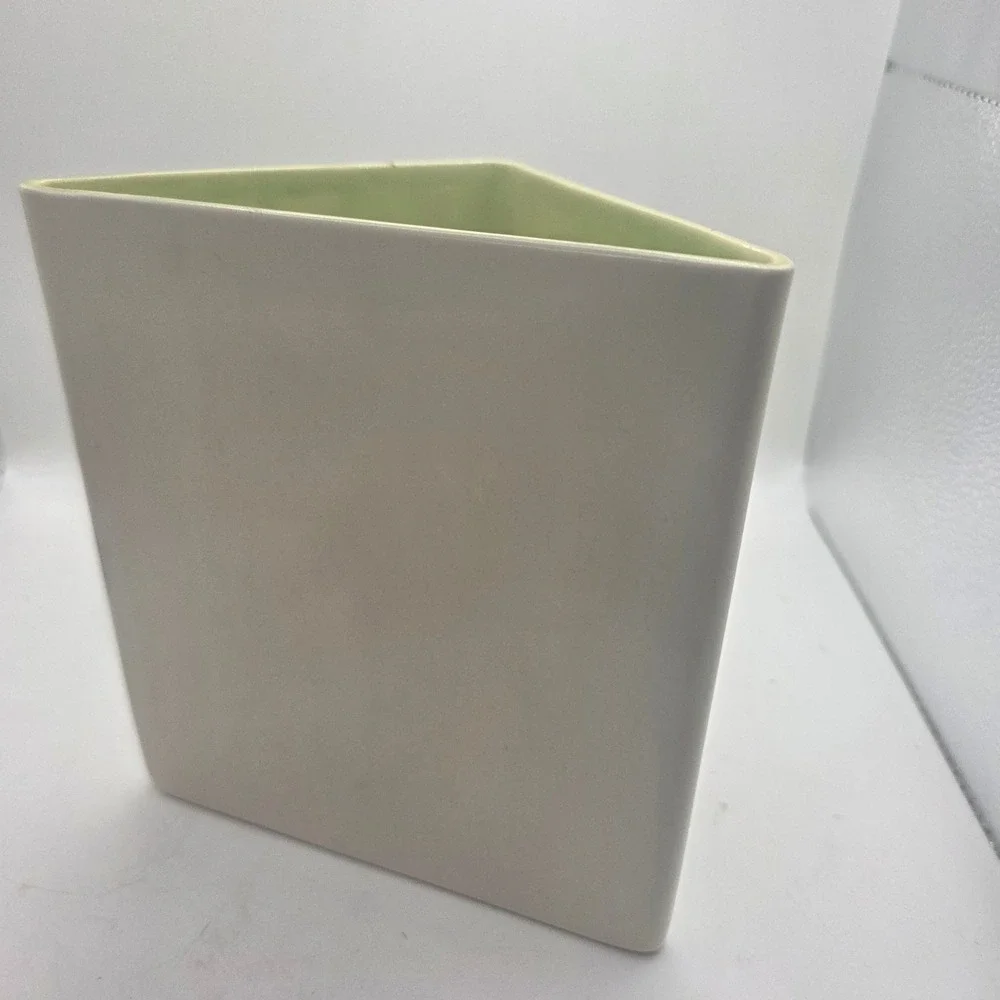 Red Wing Pottery unique triangular